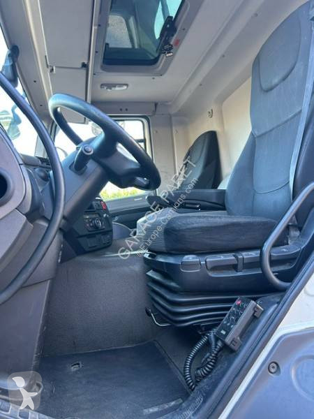DAF 320 truck