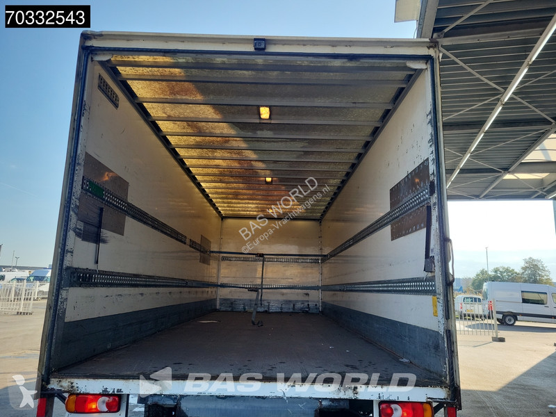 Kamion Renault 270 4X2 18tonner 2000kg...