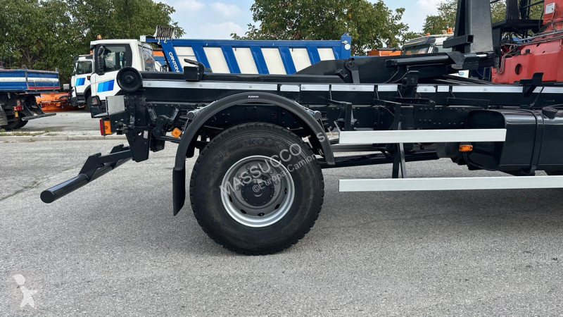 MAN LE280B 4x4 truck