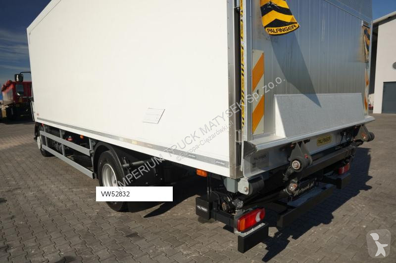 Kamion Renault / D 280 / CHŁODNIA - 6,7 M /...