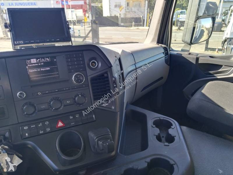 Kamion Mercedes 2535 L