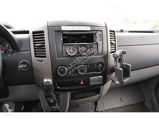 شاحنة Mercedes 318 CDI-D