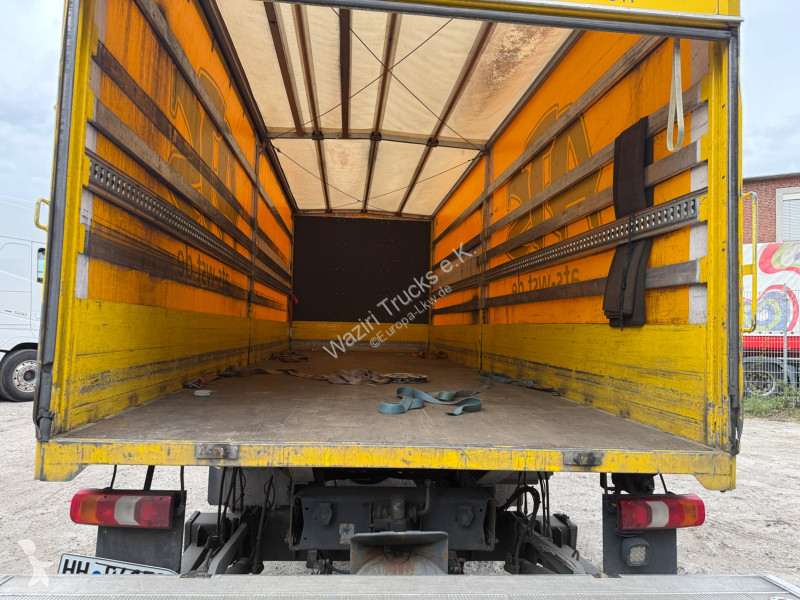 Mercedes 1218 truck