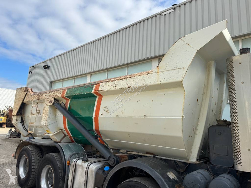 Iveco 450 truck