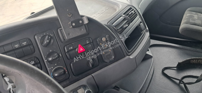 Mercedes 4144 truck