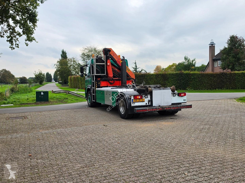 Volvo 9 4X2R FAL.9.0 RAD-A4/L90 CRANE/HOOK!! truck