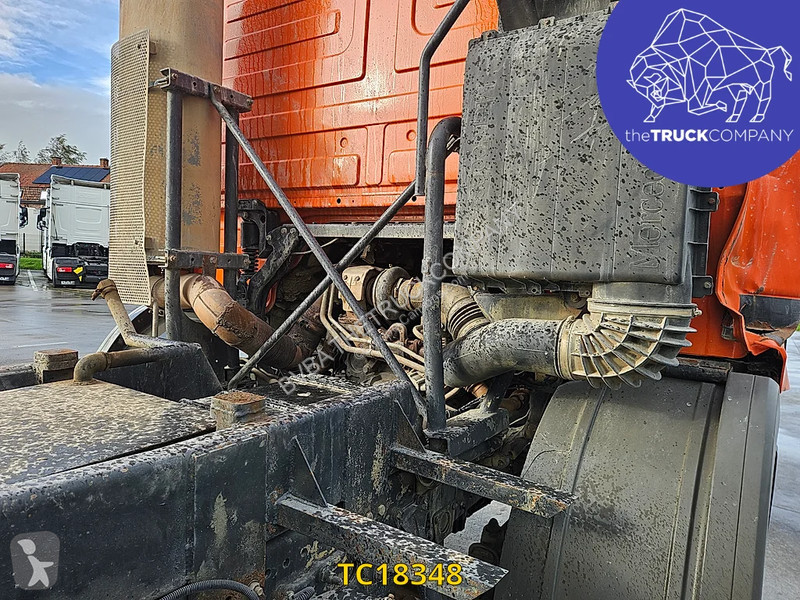 Mercedes 3235 truck