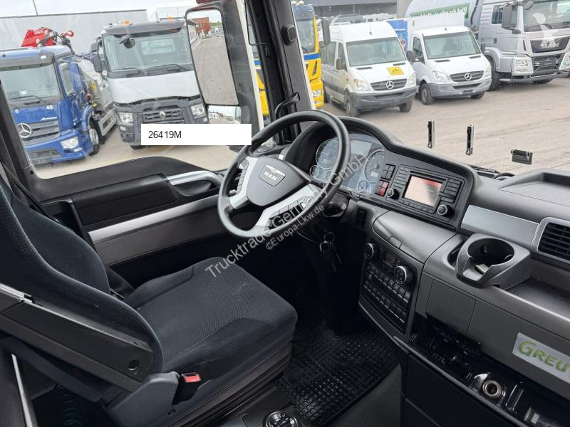 MAN TGX 18.400 4x2 BDF/HB truck