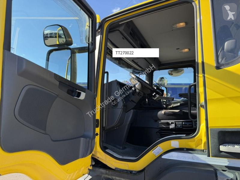 Scania P 450 10x4 Hiab Multilift truck