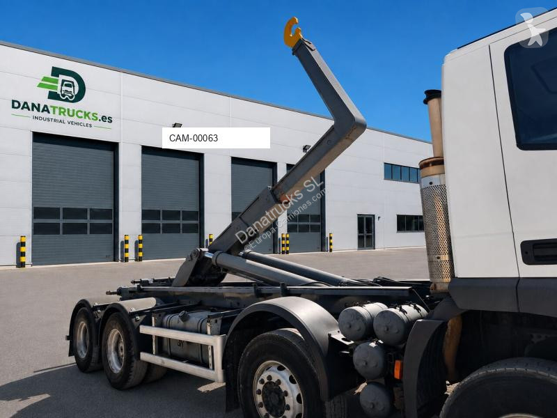 Iveco 30 TN truck