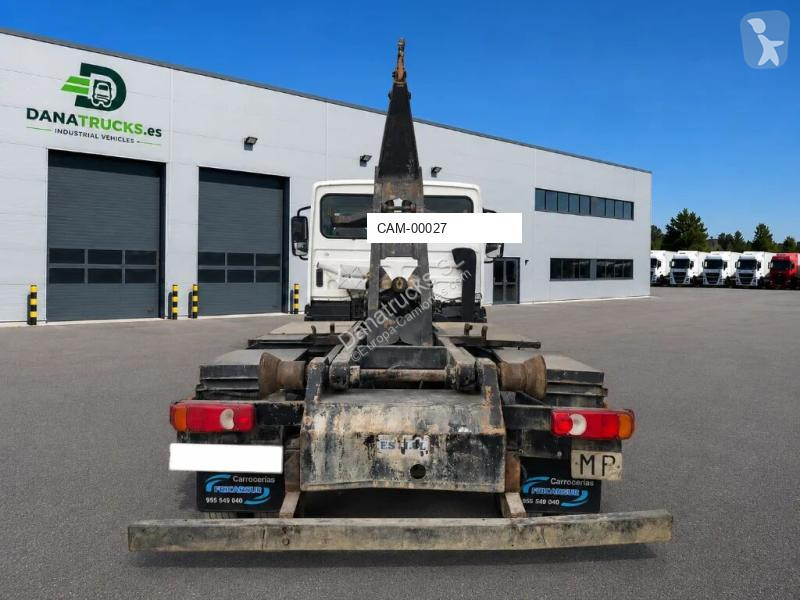 Nissan 5 Tm truck