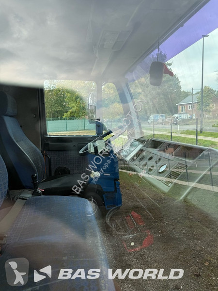 MAN le 14.220 truck