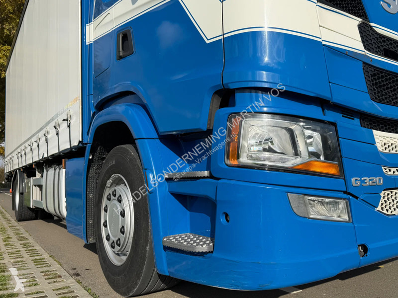 Teherautó Scania 320 N323
