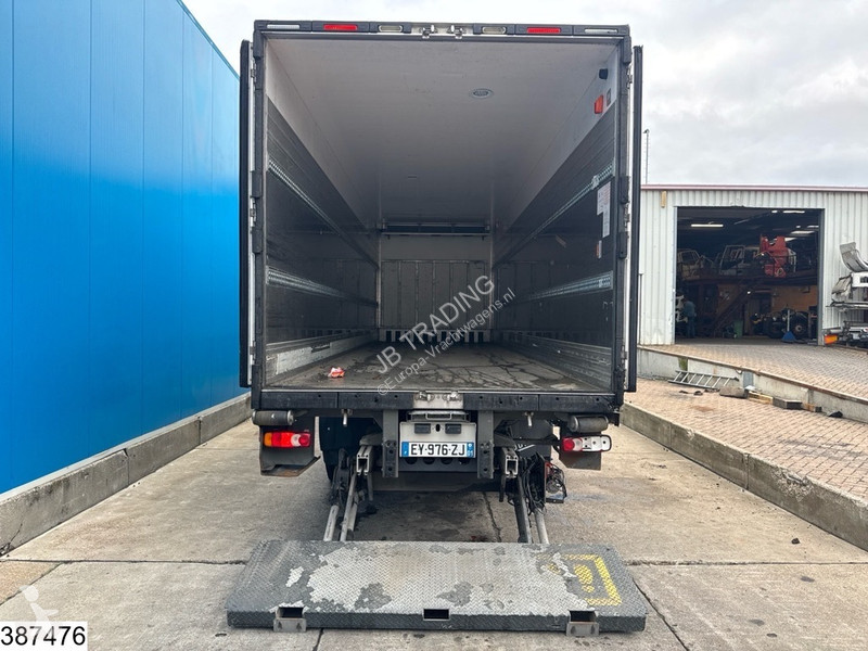 شاحنة Iveco 330 CNG 6x2, EURO 6, Carrier...