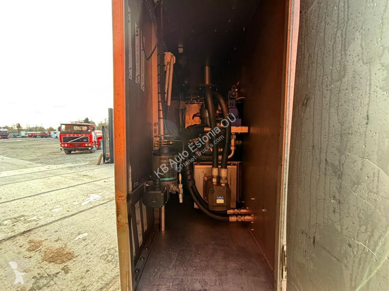 شاحنة Scania 480 8x4*4 ETADE