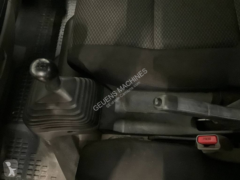 Kamion Renault 120 + multitel mt202