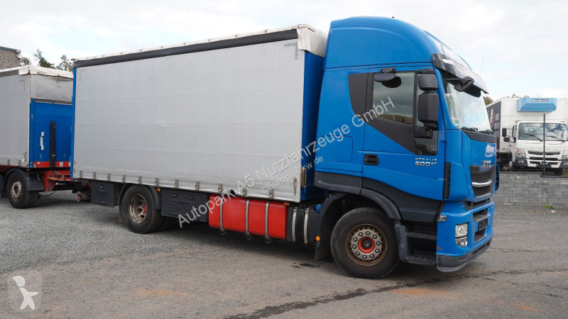 Kamion Iveco 500E6 Pritsche + Plane Zug...