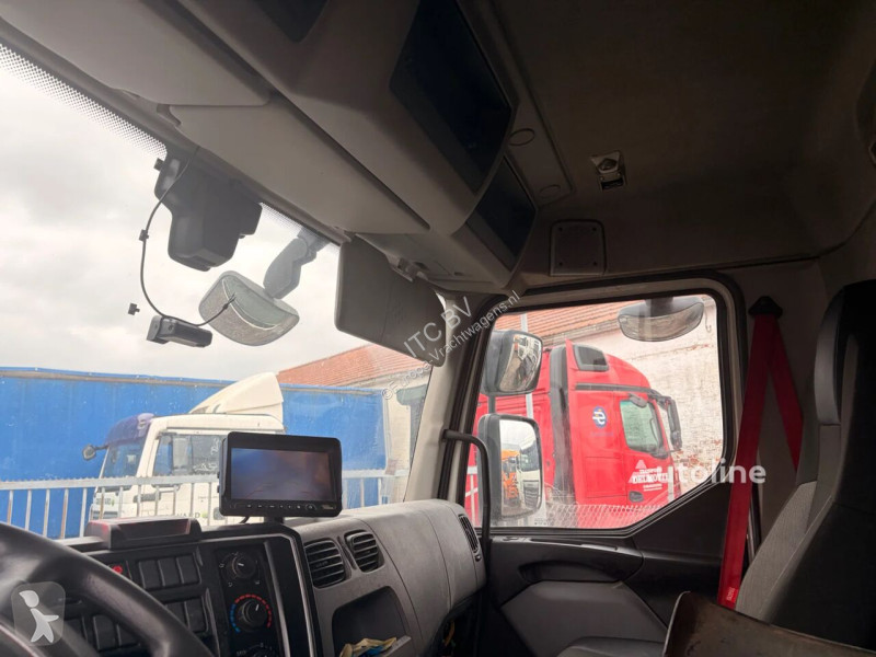 Lastbil Renault D WIDE 320 DTI 8