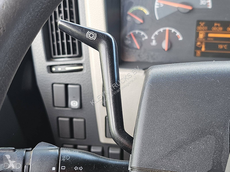 Kamion Volvo 280.18