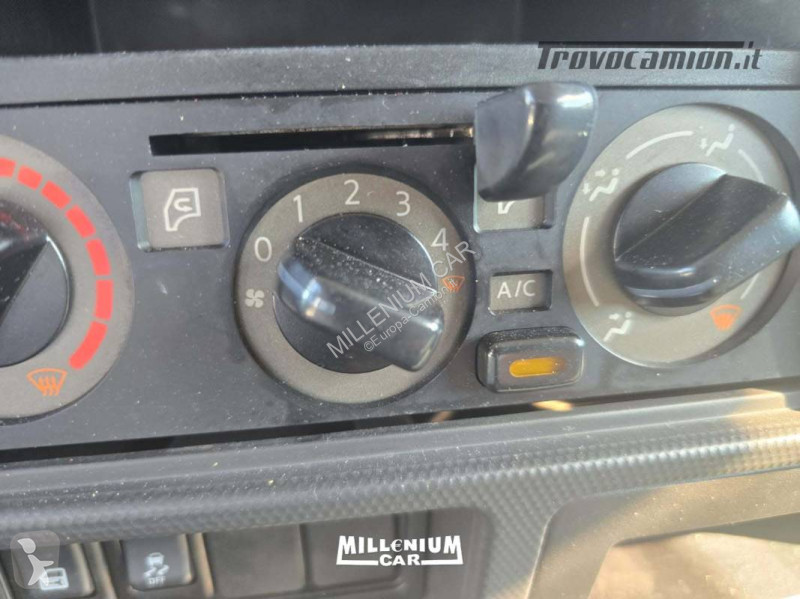 Teherautó Nissan NISSAN NT400 FURGONE 4,50...
