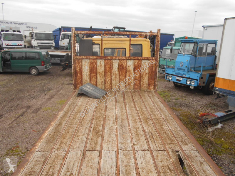 Camion Iveco 330E34