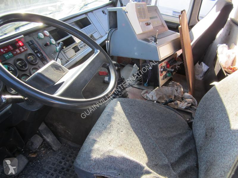 Wegenbouw Renault 300 G