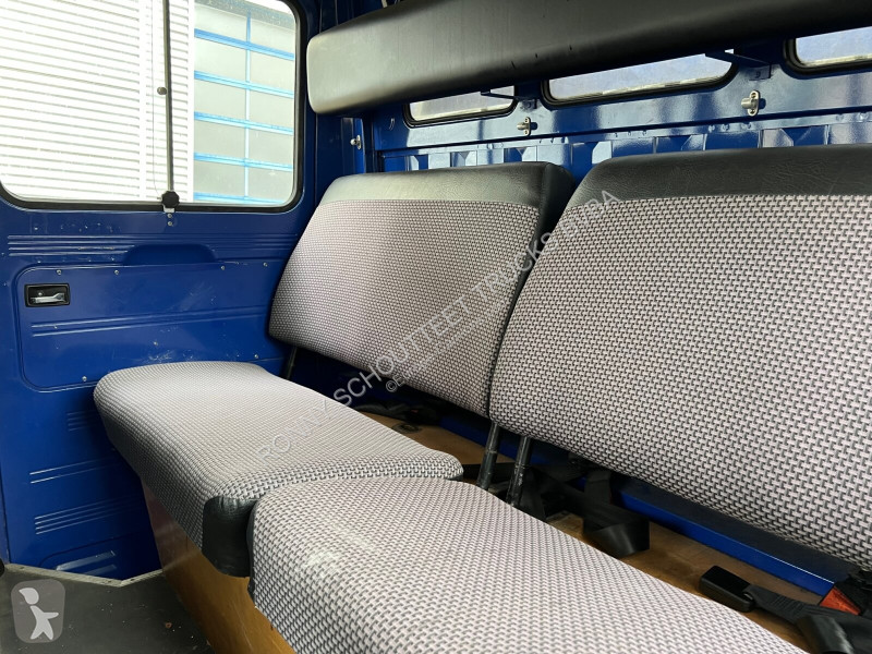 Vrachtwagen Mercedes L 407 D 4x2 Doka L 407 D...