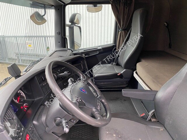Camión Scania R450 LB 6x2-4 R450 LB 6x2-4...