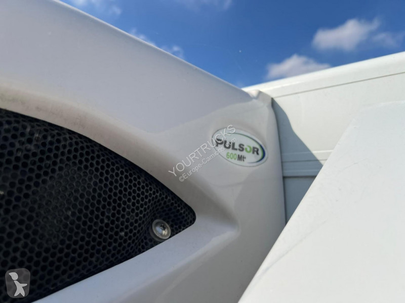Véhicule utilitaire Iveco 70C17 CP 600 MT...