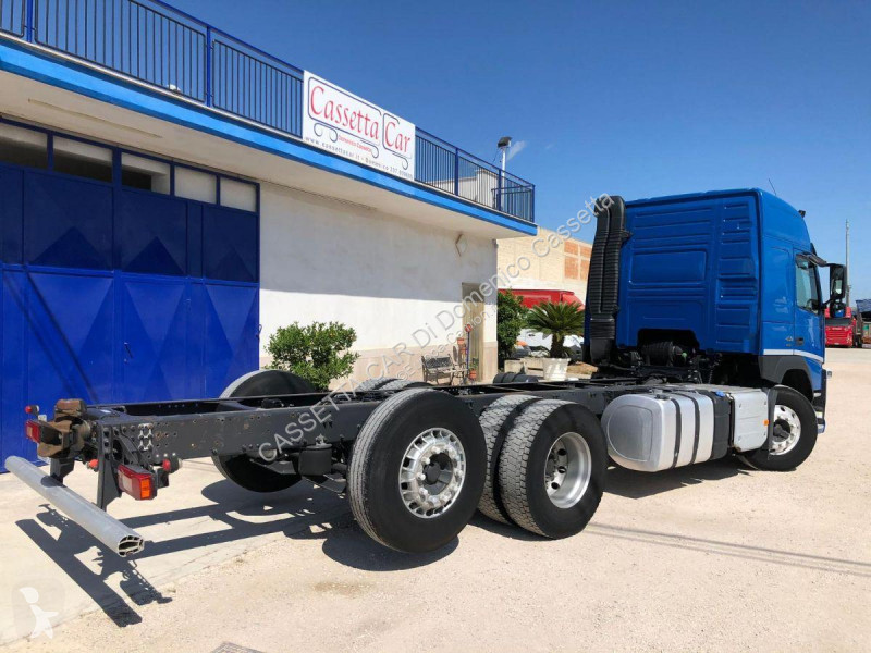Camion Volvo FM 11 450 EURO 6 CABINA BASSA...