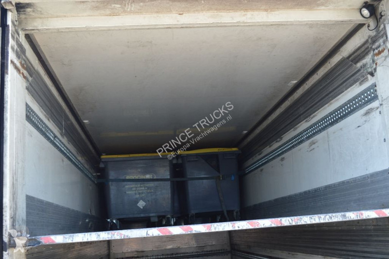 Vrachtwagen Renault 270 * MANUAL * EURO5 * 4X2 *