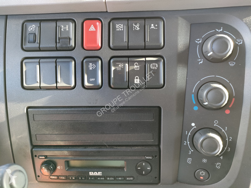 شاحنة DAF 19 TONNES 280 CV HAYON PORTE RELEVANTE