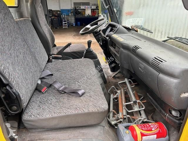 Camion Isuzu PLATEAU BASCUMLANT COULISSANT...