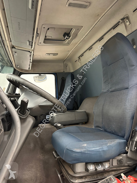 Camion Volvo 300