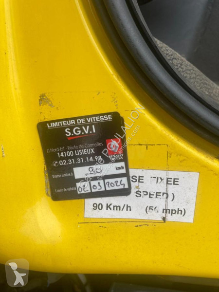 Vägmaskiner Renault ENGIN DE VOIRIE AVEC...