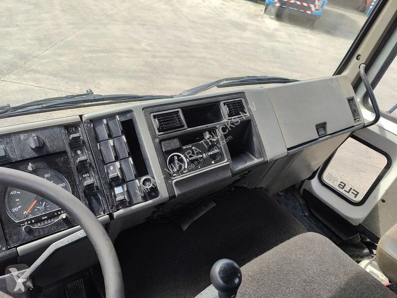 Camion Volvo FL 615 210 KIPPER