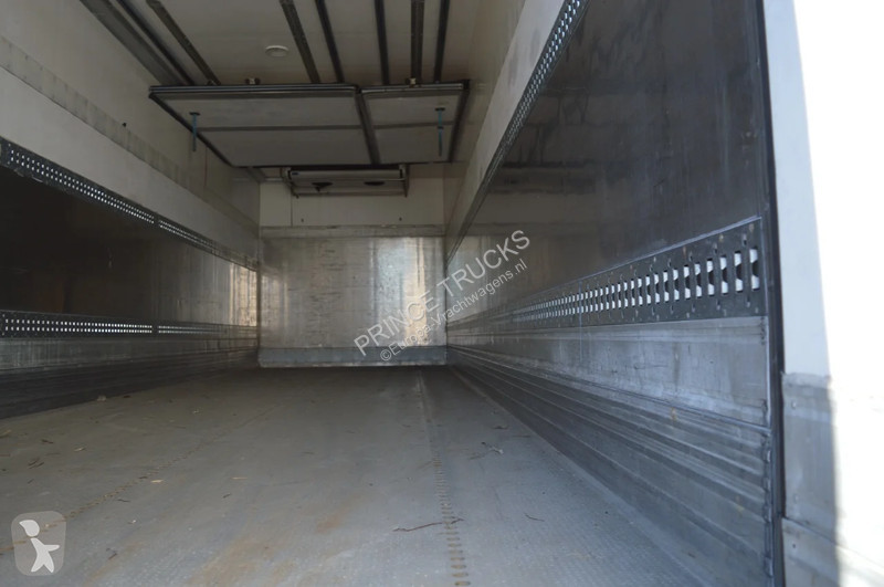 Vrachtwagen Volvo FE 260 * EURO5 * CARRIER...
