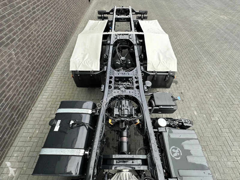 Kamion MAN 33.540 6X6 BB CH HEAVY DUTY CHASSIS...