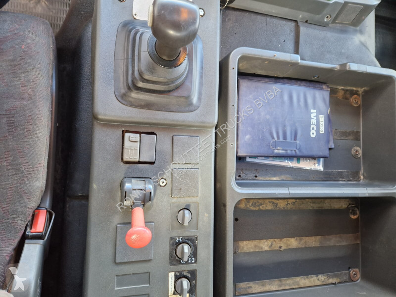 Vrachtwagen  Trakker 190E350 4x4 Trakker...