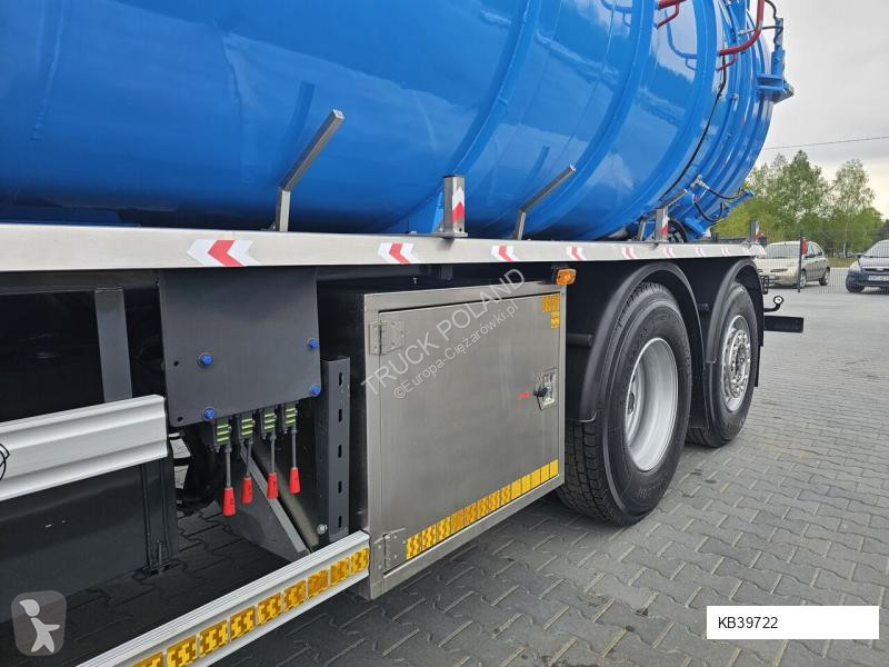 شاحنة Scania Disab Centurion P210/8