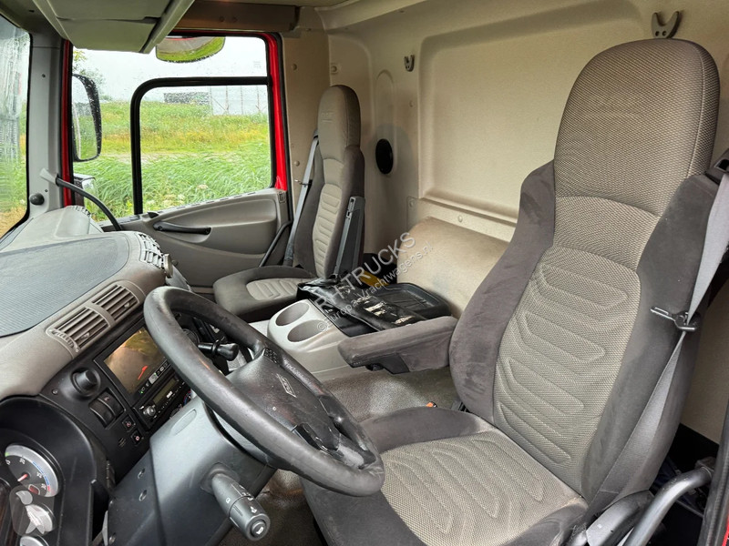 Kamion DAF 75310 4X2 + LAG HANGER DHOLLANDIA...