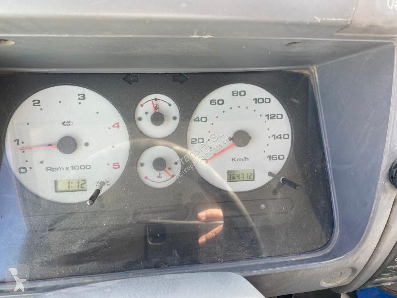 Camion Nissan E 120