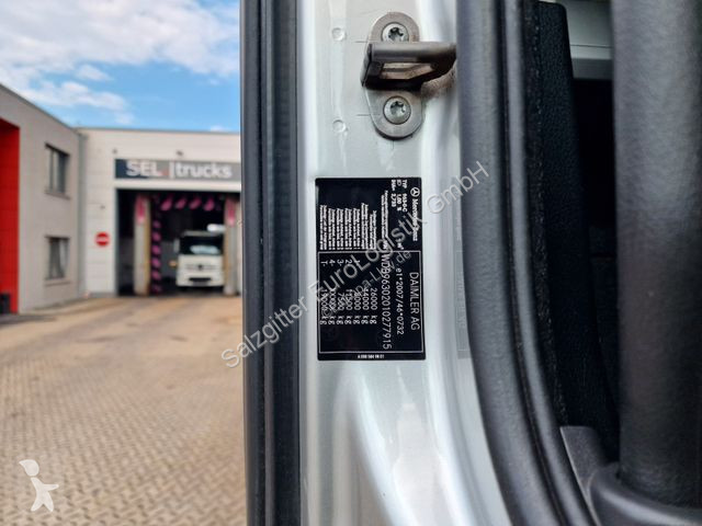 Kamion Mercedes 2545 /für Tierkadaver / mit Waage