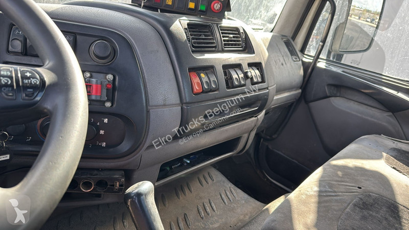 Camion DAF 250 (MANUAL GEARBOX / BOITE MANUELLE)