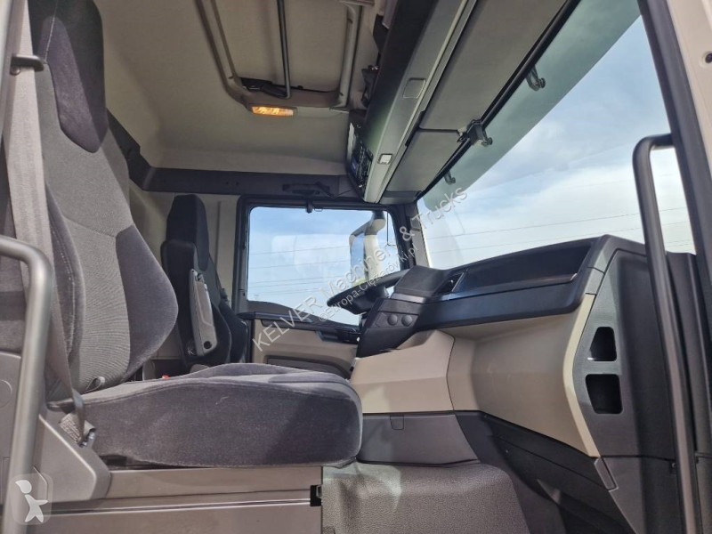 Camion MAN TGS 8x4 kipper
