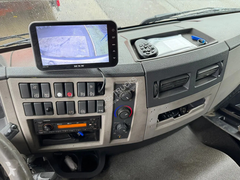 Camion Volvo 280 4X2 - EURO 6 + DHOLLANDIA LIFT