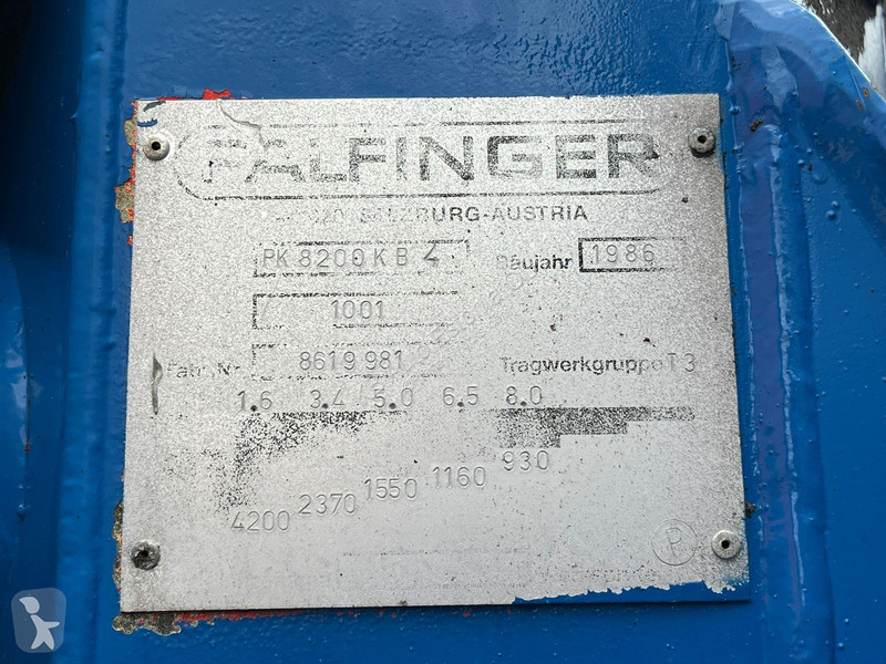 Kamion Volvo FL 608 4x2 PK 8200 / BOX L=4249 mm