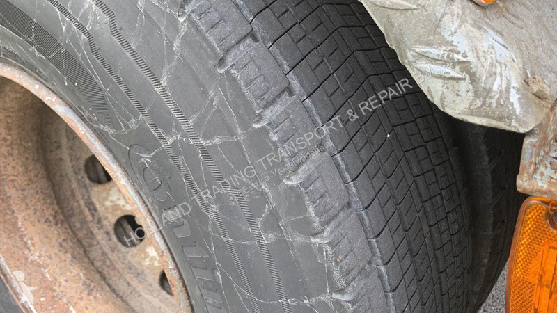 Kamion Renault 300 HD 300-27 MJ ZD Palfinger...