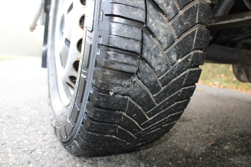 Camion Mercedes 310 CDI Cold Car 3+3 Ice- 33°C...