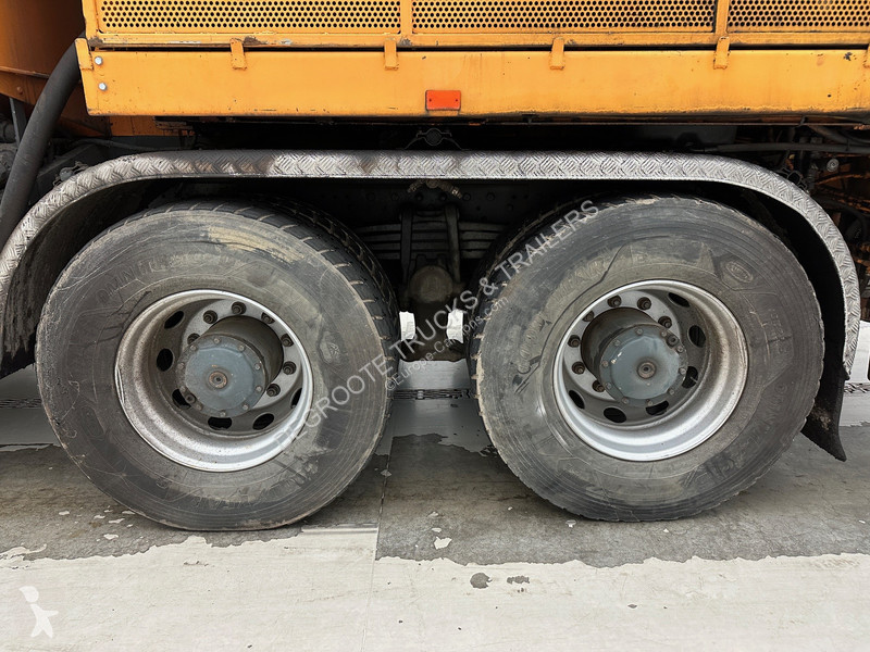 Camion Mercedes 3235 - 8x4